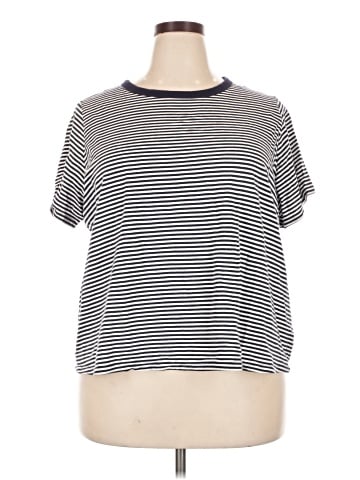 Old Navy Short Sleeve T-Shirt (view 1)