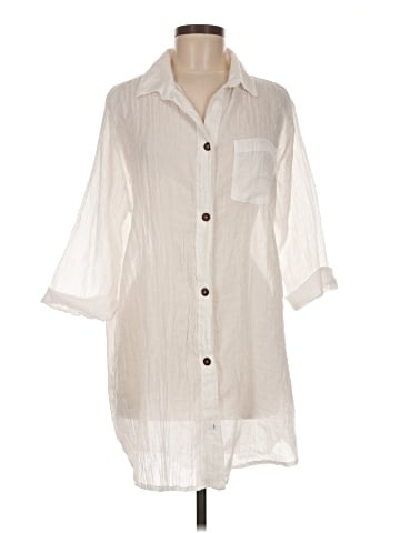 a.n.a. A New Approach 3/4 Sleeve Blouse (view 1)