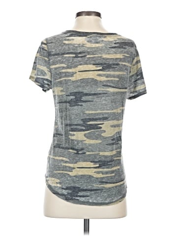 Socialite Short Sleeve T-Shirt (view 2)