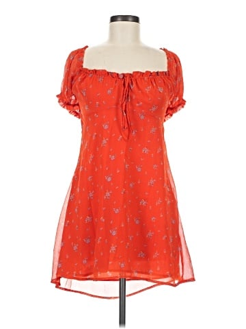Urban Outfitters Casual Dress (view 1)