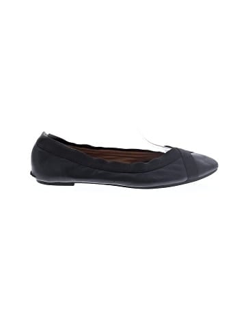 Unbranded Flats (view 1)