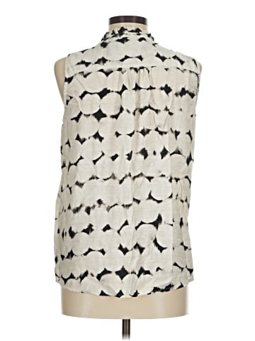 Simply Vera Vera Wang Sleeveless Button-Down Shirt (view 2)