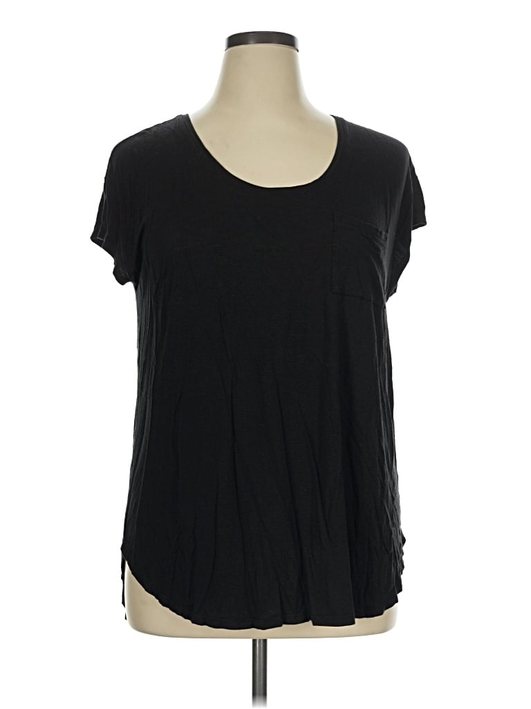 Pre-owned 24/7 Maurices Short Sleeve T-shirt In Black