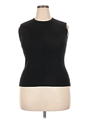 St. John Sleeveless Top (view 1)