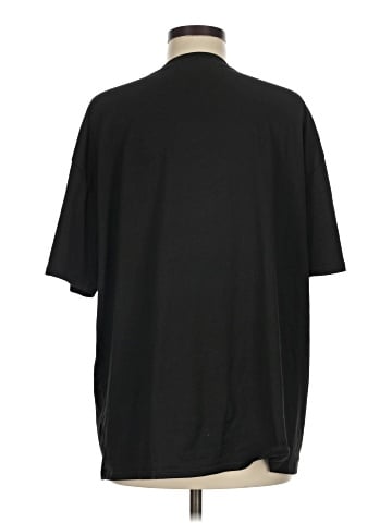 Shein Short Sleeve T-Shirt (view 2)