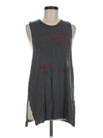 American Eagle Outfitters Sleeveless T-Shirt (view 1)
