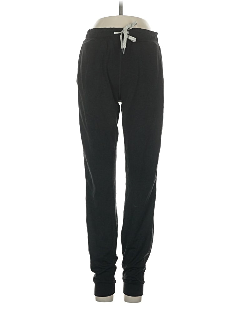 Pre-owned Vuori Casual Pants In Black