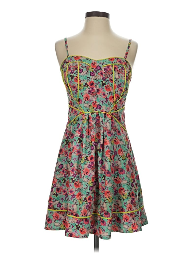 Pre-owned Sugar Lips Casual Dress In Green