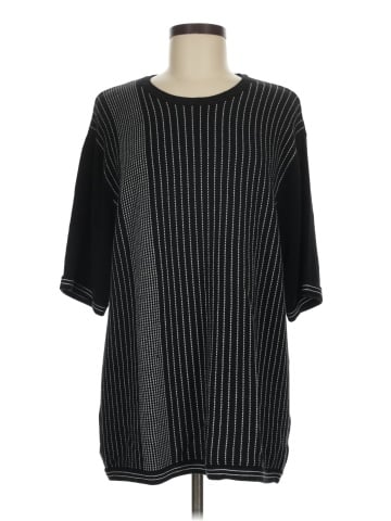 Claiborne Short Sleeve Top (view 1)