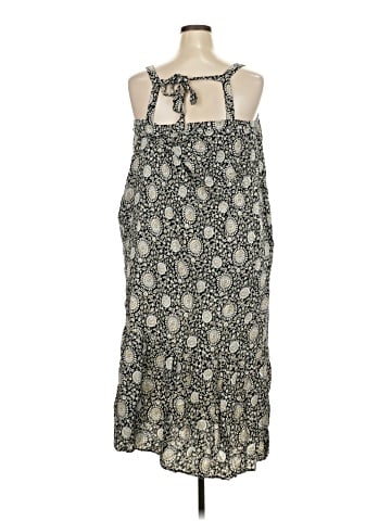 Old Navy Casual Dress (view 2)