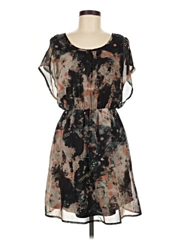 Olive and Oak Casual Dress (view 1)