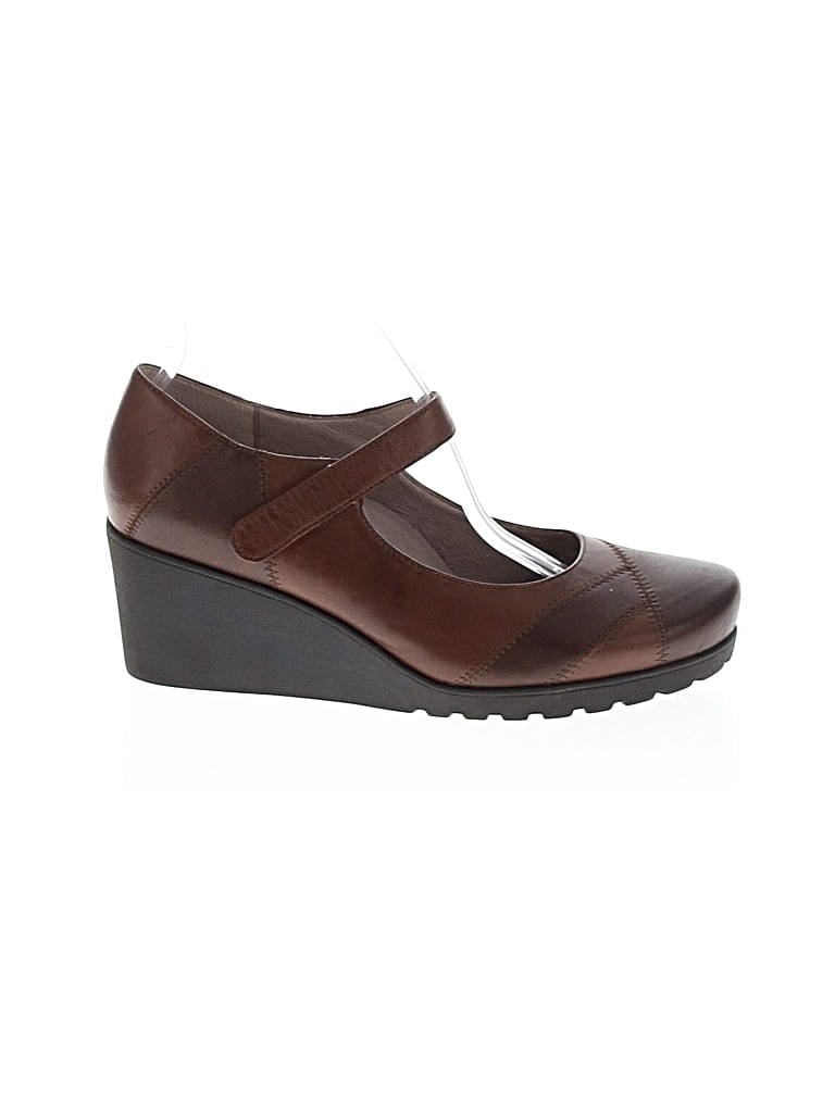 Pre-owned Abeo Wedges In Brown