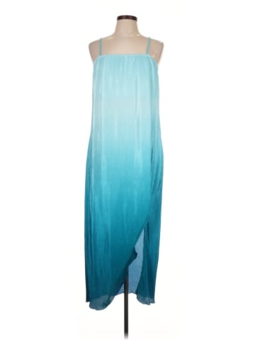 No Boundaries Casual Dress (view 1)
