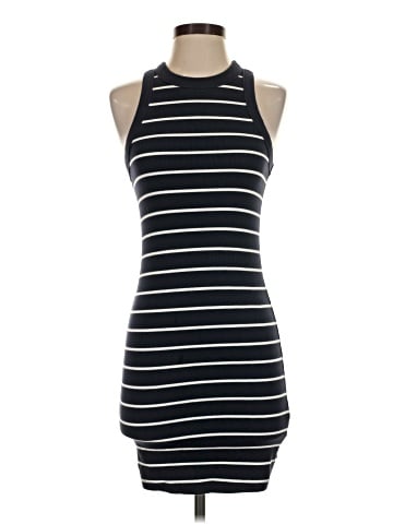 Old Navy Casual Dress (view 1)