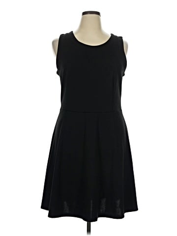 Old Navy Casual Dress (view 1)