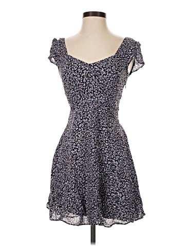 Urban Outfitters Casual Dress (view 1)