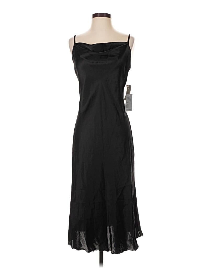Pre-owned Bebe Sleeveless T-shirt In Black