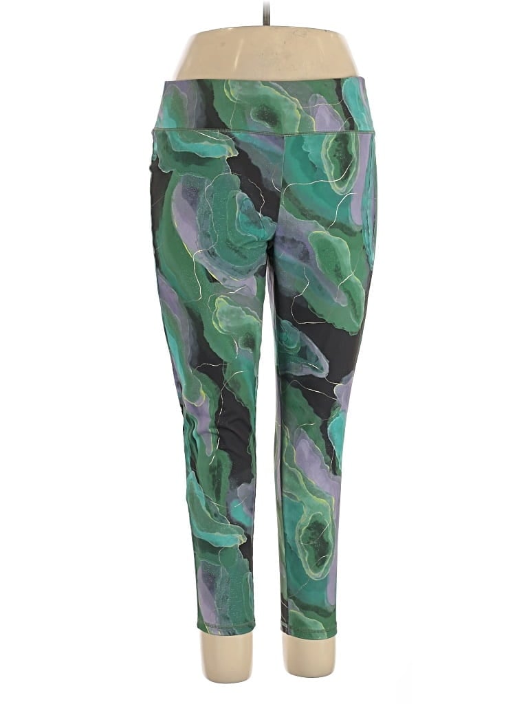 Pre-owned Active Pants In Green