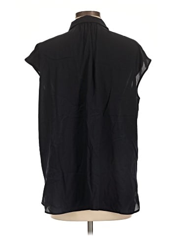 Uniqlo Sleeveless Blouse (view 2)