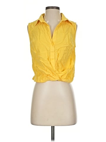 Kut from the Kloth Sleeveless Button-Down Shirt (view 1)