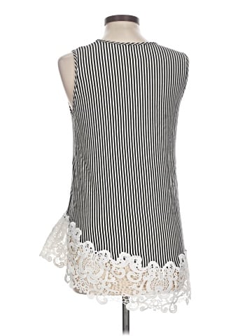 Cha Cha Vente Sleeveless T-Shirt (view 2)