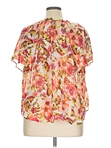 Fig & Flower Short Sleeve Blouse (view 2)