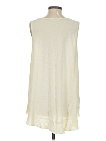 t.la Sleeveless T-Shirt (view 2)