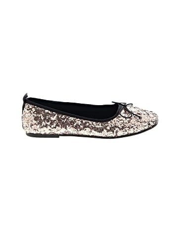 Zara Flats (view 1)