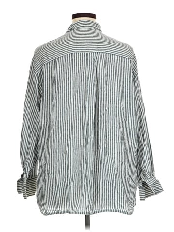 Old Navy Long Sleeve Button-Down Shirt (view 2)