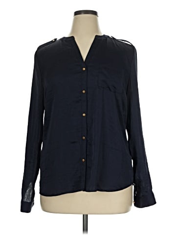 The Limited Long Sleeve Button-Down Shirt (view 1)