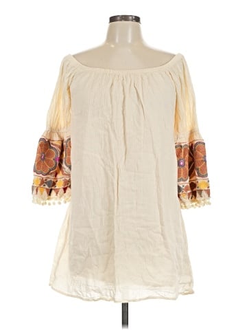 VAVA by Joy Han 3/4 Sleeve Blouse (view 1)