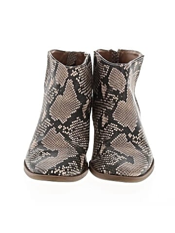 Universal Thread Ankle Boots (view 2)