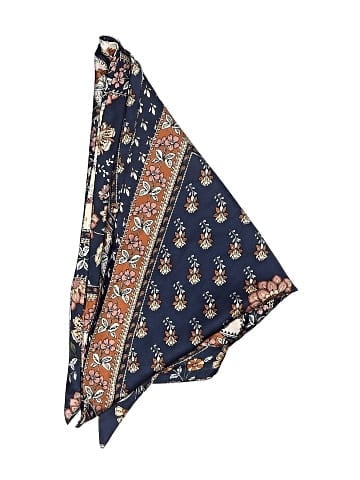 Unbranded Scarf (view 2)