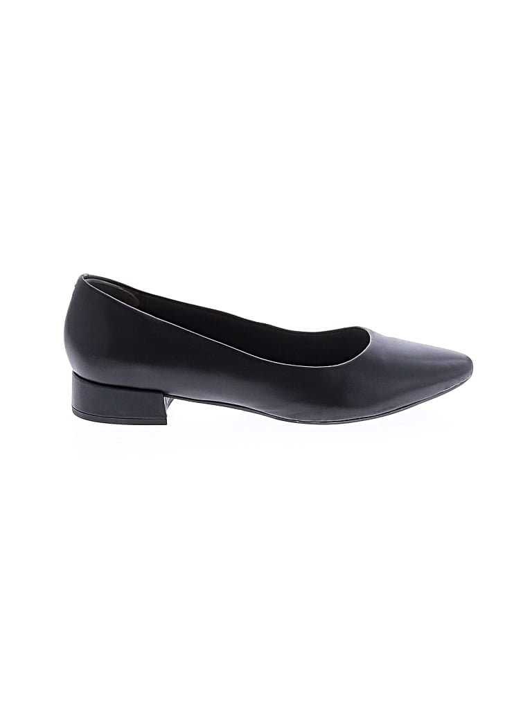Pre-owned Easy Spirit Heels In Black