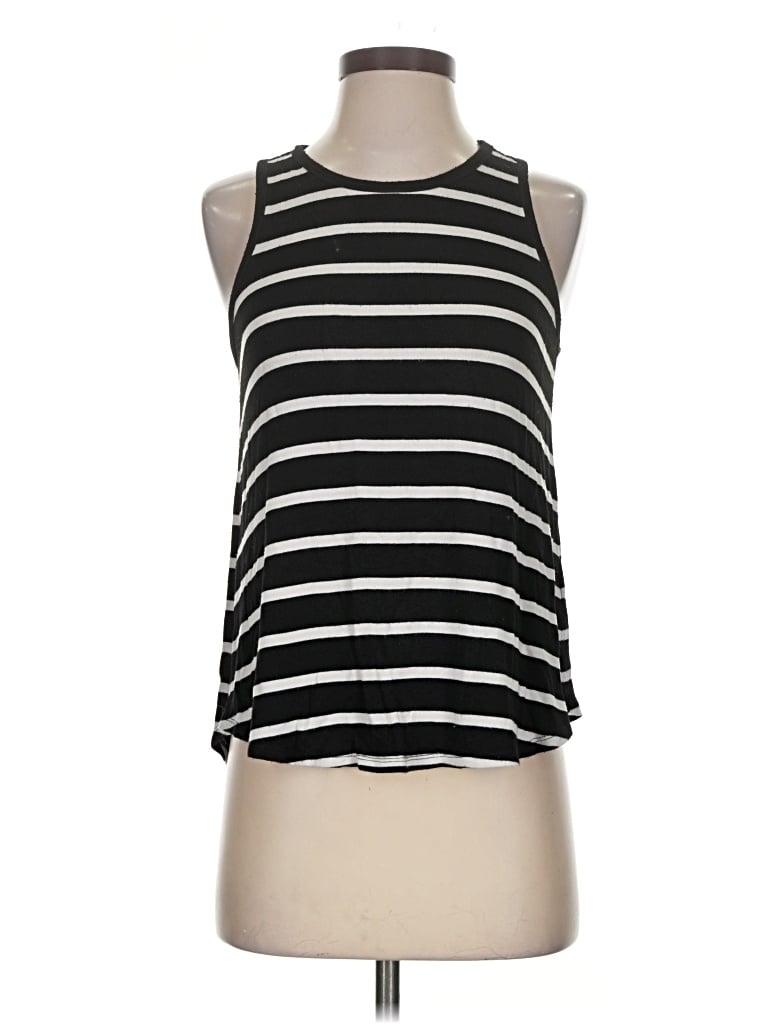 Pre-owned Akemi + Kin Sleeveless T-shirt In Black
