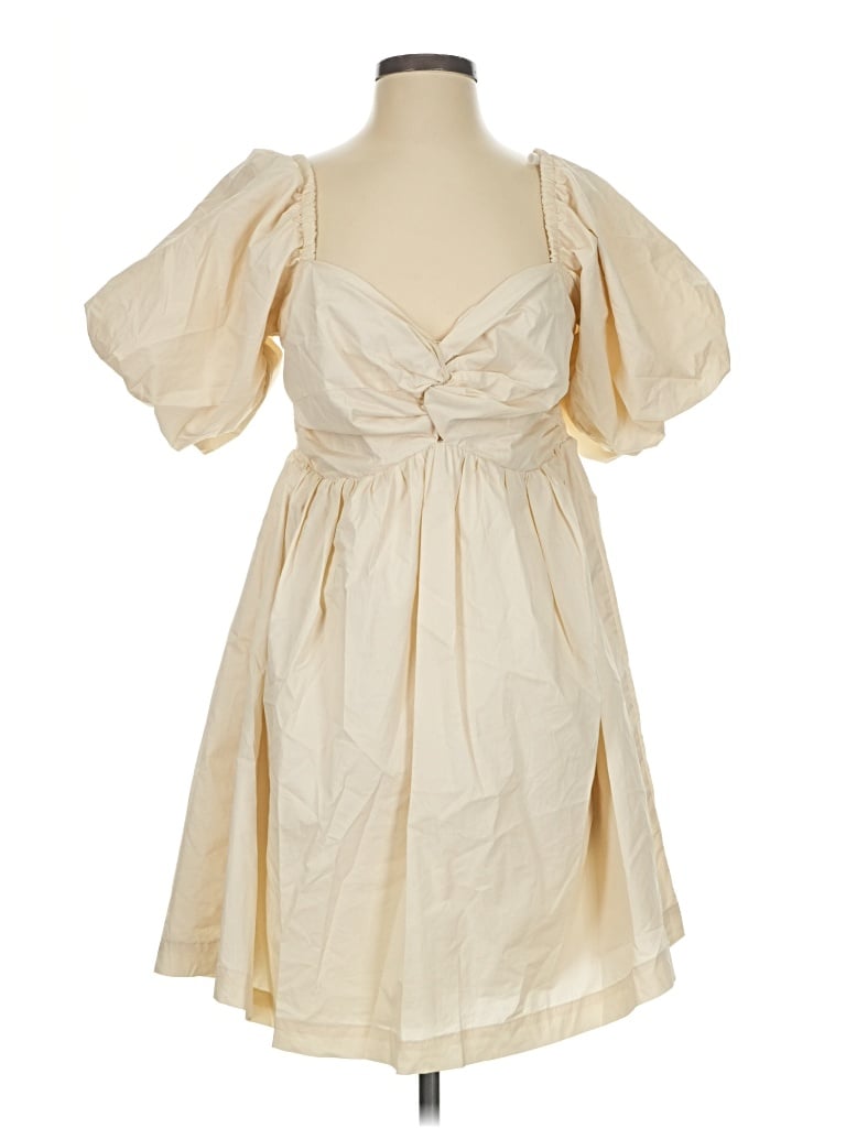 Pre-owned En Saison Cocktail Dress In Ivory