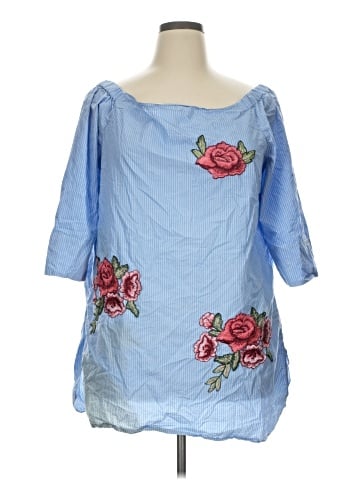Hannah 3/4 Sleeve Blouse (view 1)
