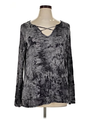 Signature Studio Long Sleeve T-Shirt (view 1)