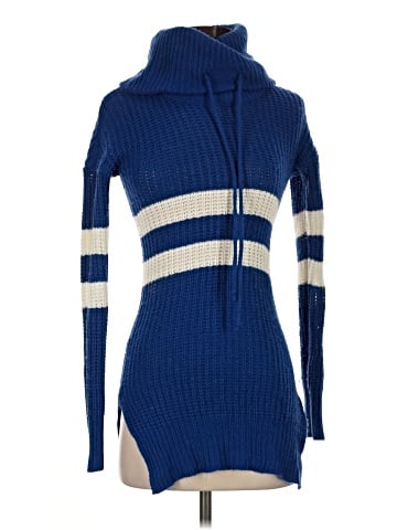 Derek Heart Pullover Sweater (view 1)