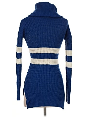 Derek Heart Pullover Sweater (view 2)