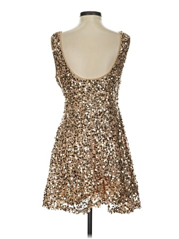 red clover Cocktail Dress (view 2)