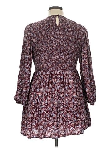 Old Navy Casual Dress (view 2)