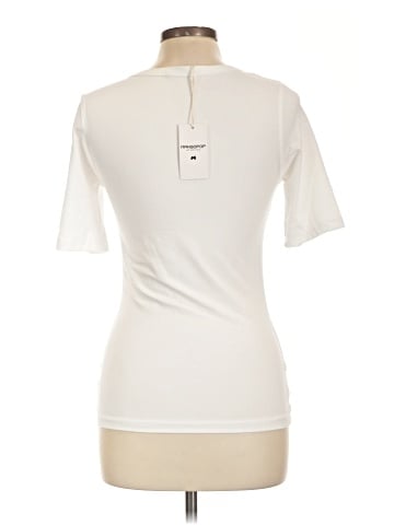 MANGOPOP Collection Short Sleeve T-Shirt (view 2)