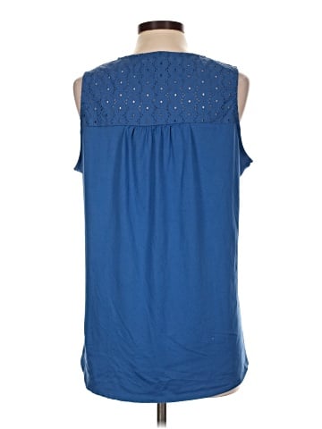 North River Outfitters Sleeveless Blouse (view 2)