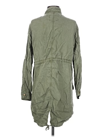 BKE Raincoat (view 2)