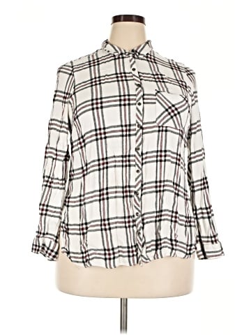 Maurices 3/4 Sleeve Button-Down Shirt (view 1)