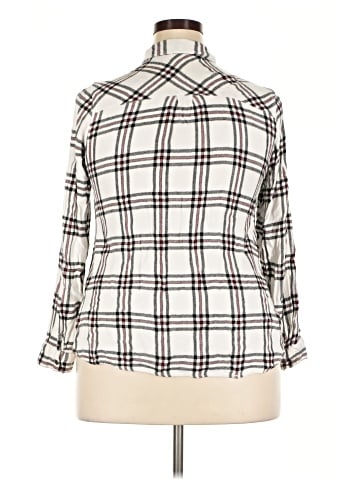 Maurices 3/4 Sleeve Button-Down Shirt (view 2)