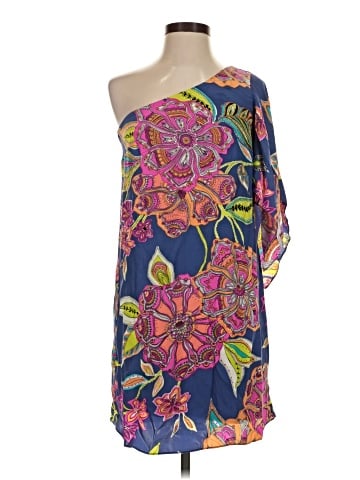 Alice & Trixie Casual Dress (view 1)