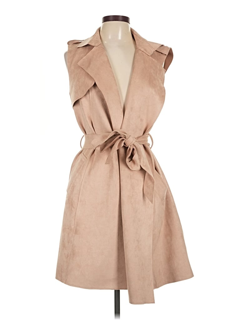 Pre-owned Bebe Trenchcoat In Tan