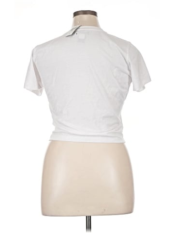 Hot Topic Short Sleeve T-Shirt (view 2)